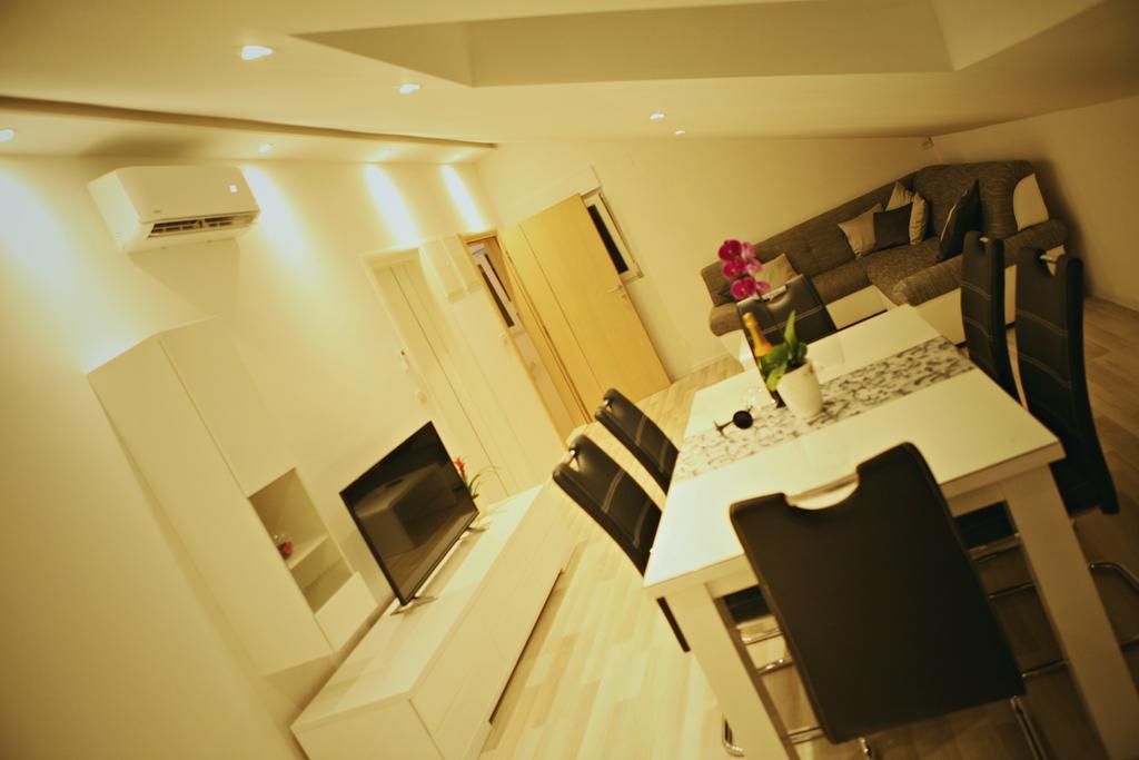 Apartments Sanja 特罗吉尔 外观 照片